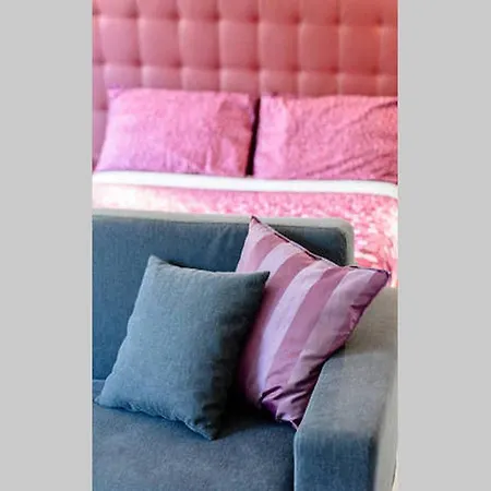 Riviera Luxury לינה וארוחת בוקר
