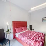 Alojamento de Acomodação e Pequeno-almoço Riviera Luxury Nápoles