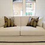 Alojamento de Acomodação e Pequeno-almoço Riviera Luxury