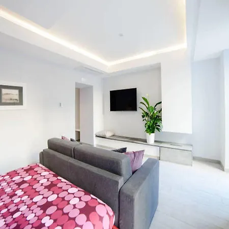 Riviera Luxury Nápoles