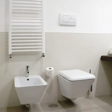 Alojamento de Acomodação e Pequeno-almoço Riviera Luxury Nápoles