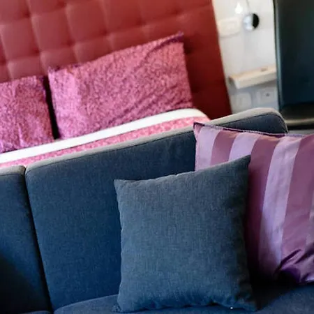Riviera Luxury Alojamento de Acomodação e Pequeno-almoço 4*