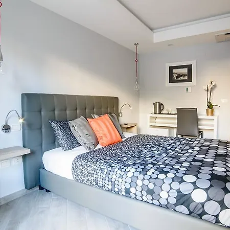 Riviera Luxury Nápoles